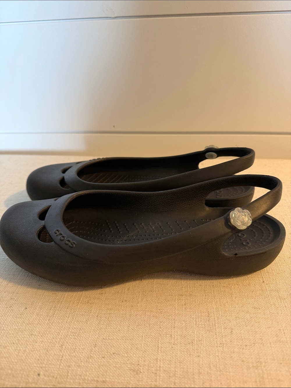 CROCS Women's Black Slingback Ballet Flats - Picture 2 of 6